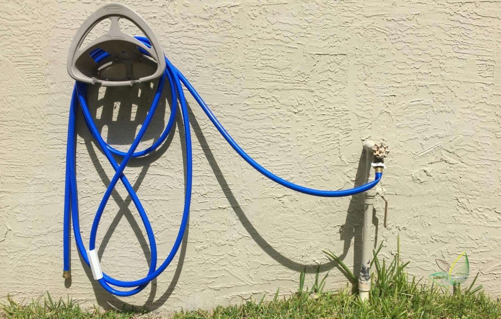 Garden hose DIY holder