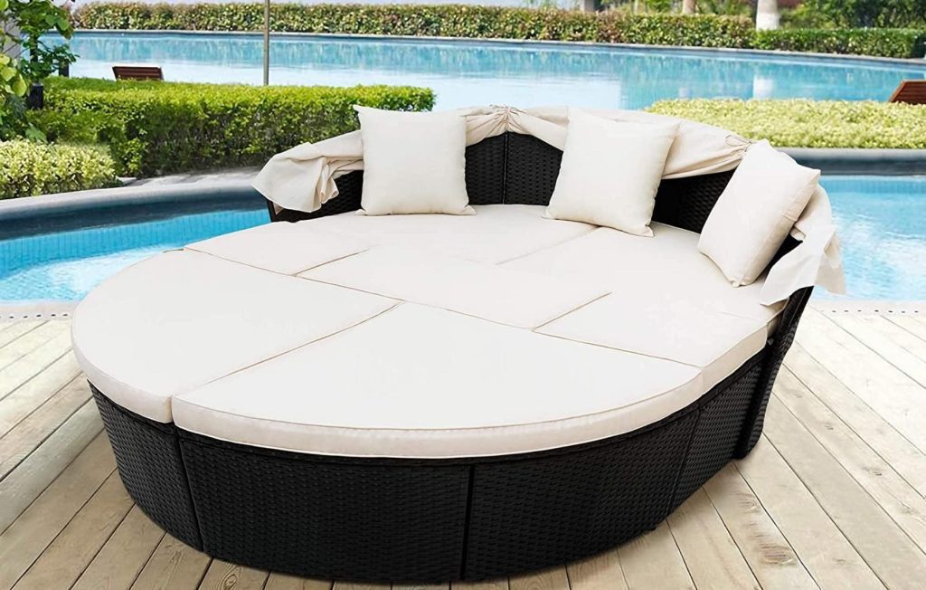 Outdoor daybed with canopy folded